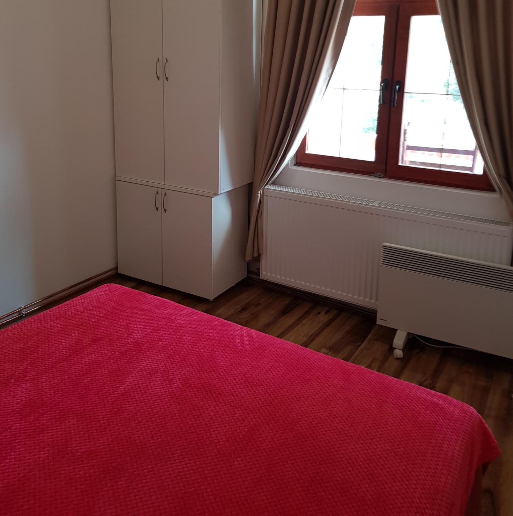 Knez Apartmani Senje Habitación foto